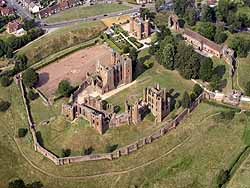 aerial
                    photograph of kenilworth castle uk