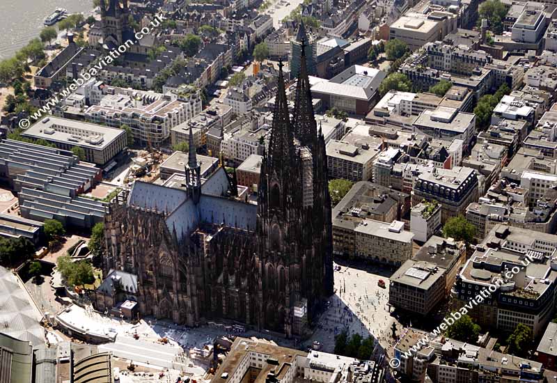 aerial photo of Cologne
            Cathedral