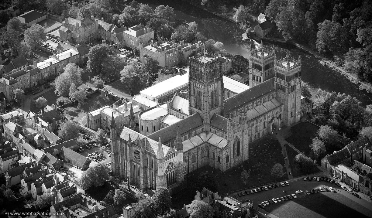 Durham_Cathedral_aa13790bw.jpg