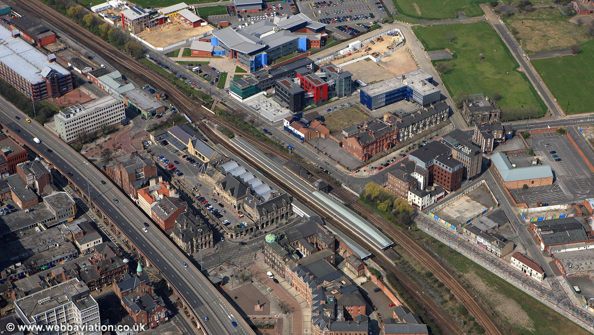 Middlesbrough_railway_station_eb11326.jpg
