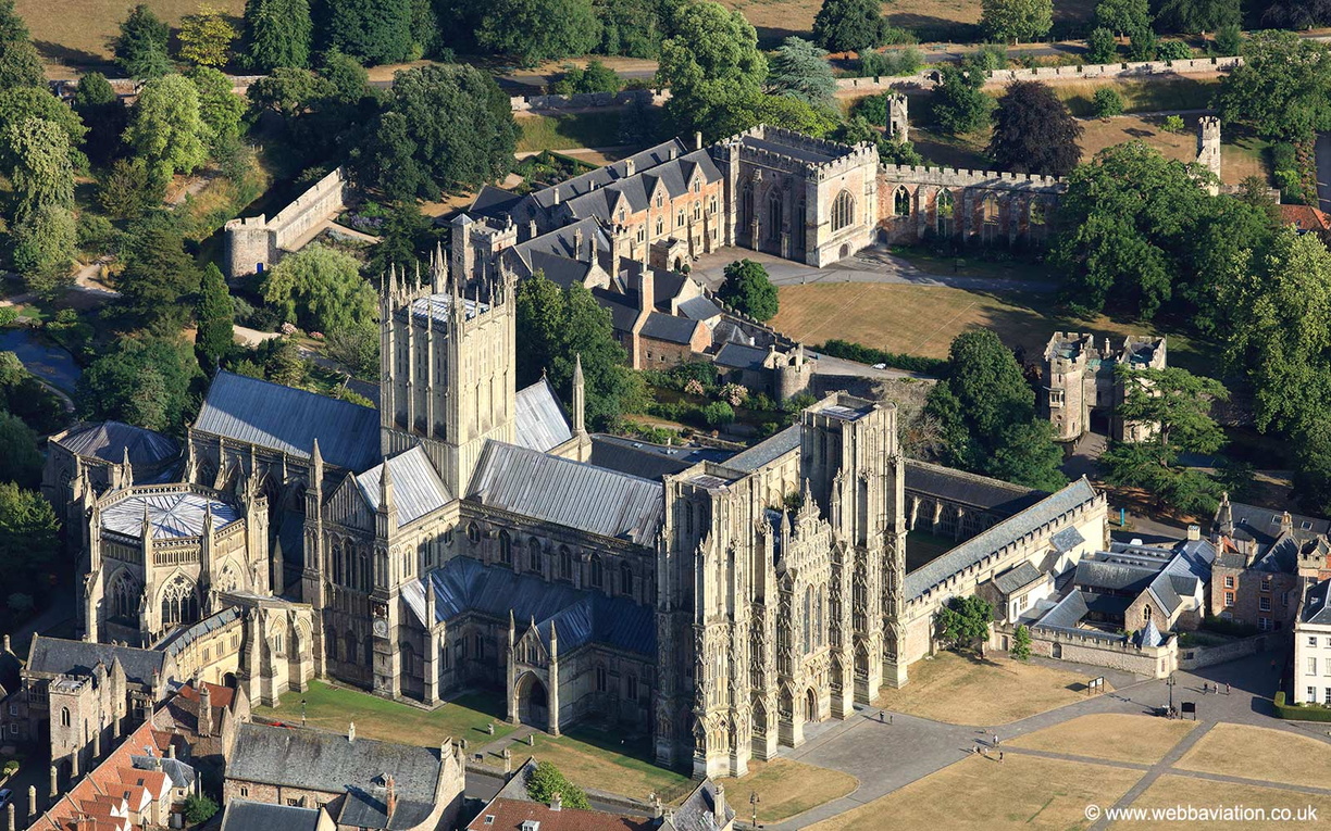 Wells_Cathedral_md15238.jpg