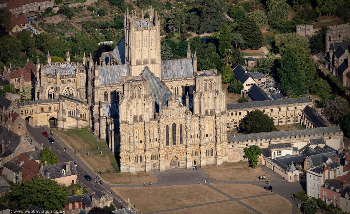 Wells_Cathedral_md15253.jpg
