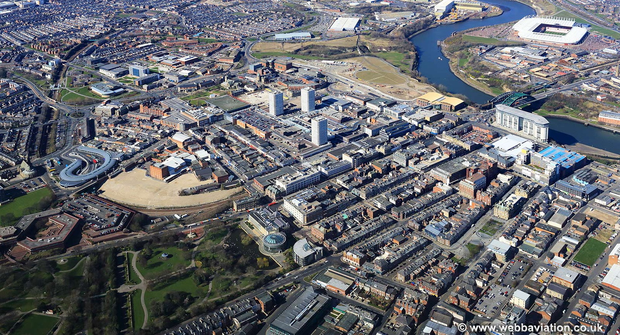 Sunderland_city_centre_aerial_ic04910.jpg