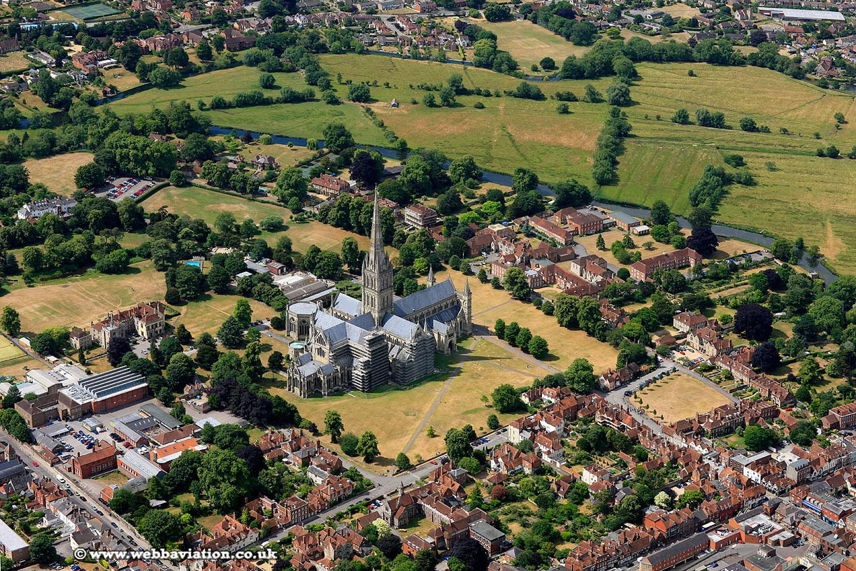 Salisbury_Cathedral_aerial_photo_eb21248.jpg