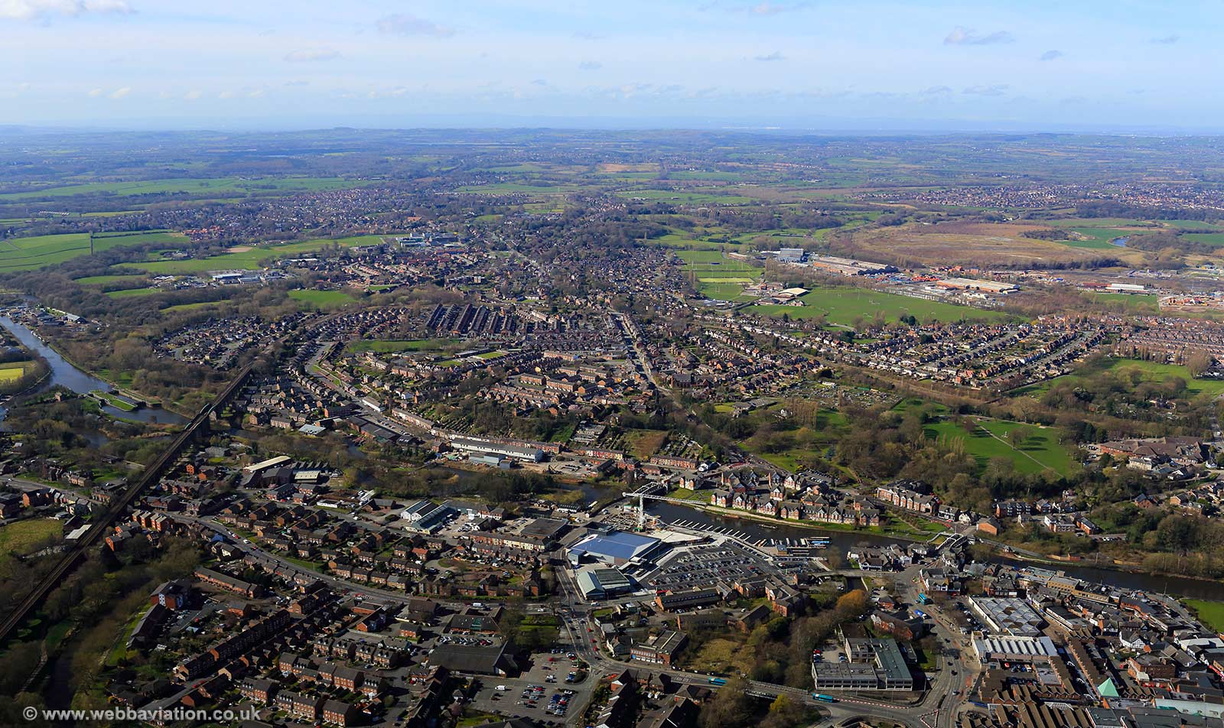 Northwich_Cheshire_aerial_ic03934.jpg